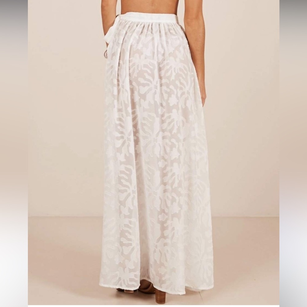 ShowPo white floral burnout lace maxi skirt swim cover up size 16 US - Picture 2 of 10